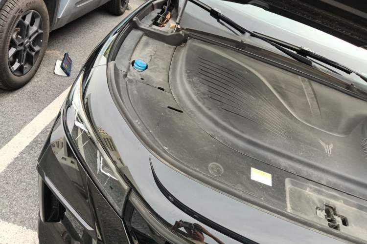 Used VOYAH FREE 2024 Ultra-Long Range Intelligent Driving Version Engine Bay Right