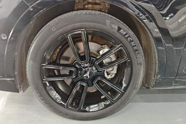 Used VOYAH FREE 2024 Ultra-Long Range Intelligent Driving Version Exterior 4