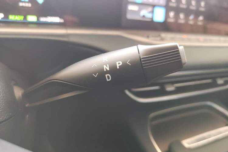 Used VOYAH FREE 2024 Ultra-Long Range Intelligent Driving Version Gear Lever