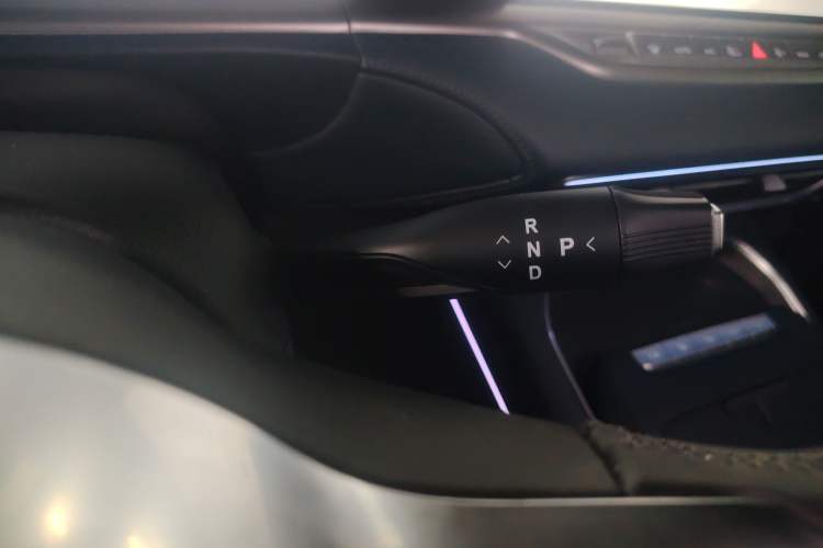 Used VOYAH FREE 2024 Ultra-Long Range Intelligent Driving Version Gear Lever