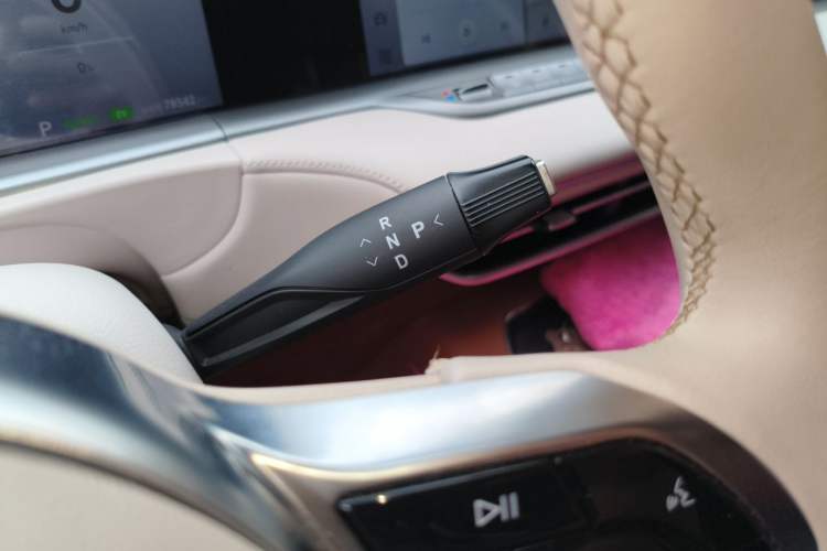 Used VOYAH FREE 2024 Ultra-Long Range Intelligent Driving Version Gear Lever