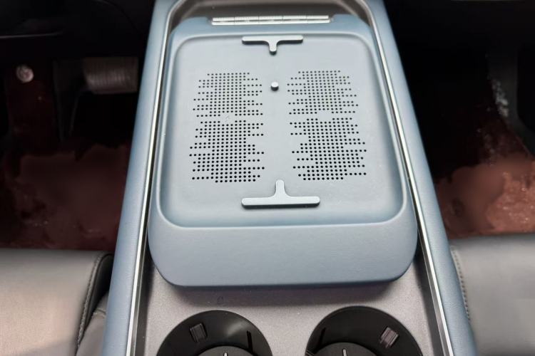 Used VOYAH FREE 2024 Ultra-Long Range Intelligent Driving Version Interior 5