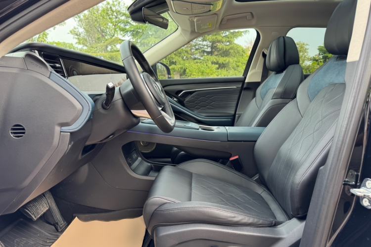Used VOYAH FREE 2024 Ultra-Long Range Intelligent Driving Version Interior 6