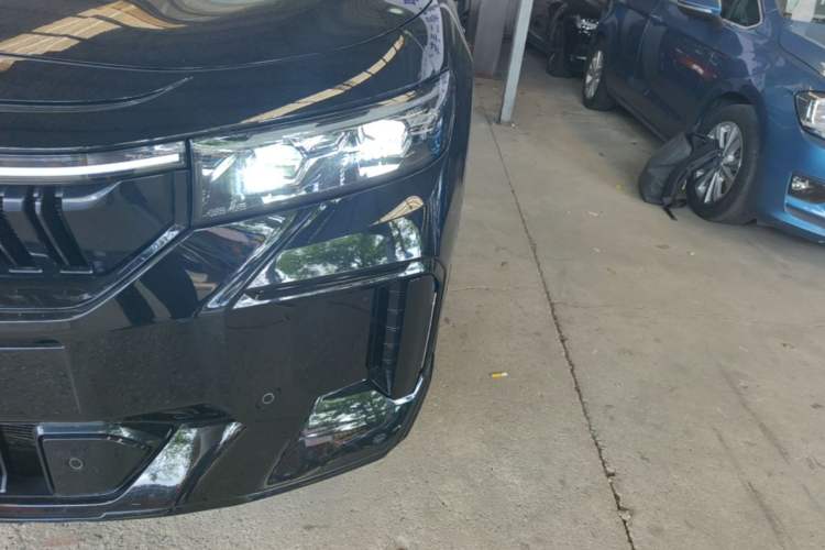 Used VOYAH FREE 2024 Ultra-Long Range Intelligent Driving Version Left Front Headlight