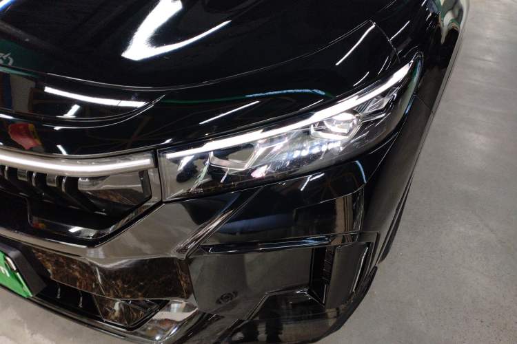 Used VOYAH FREE 2024 Ultra-Long Range Intelligent Driving Version Left Front Headlight