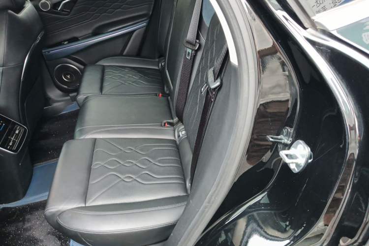 Used VOYAH FREE 2024 Ultra-Long Range Intelligent Driving Version Left Rear Seat
