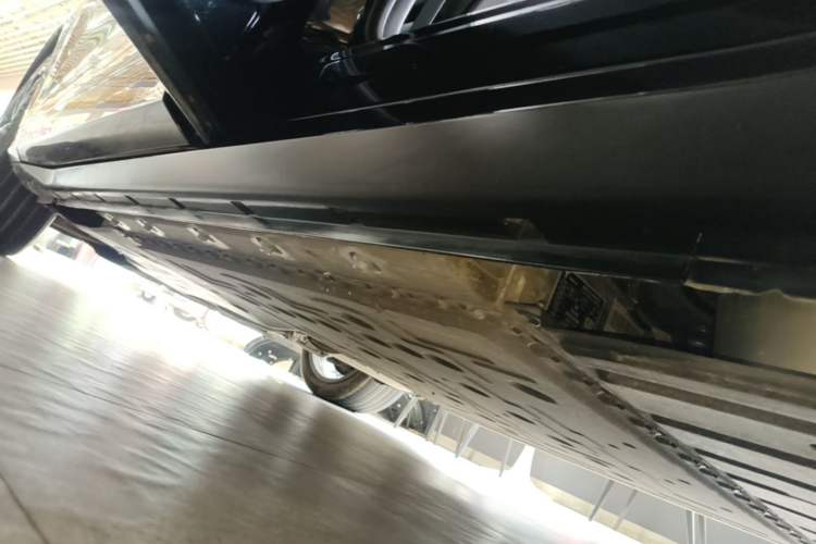 Used VOYAH FREE 2024 Ultra-Long Range Intelligent Driving Version Left Side Sill