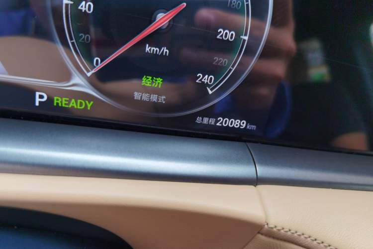 Used VOYAH FREE 2024 Ultra-Long Range Intelligent Driving Version Odometer Close Up