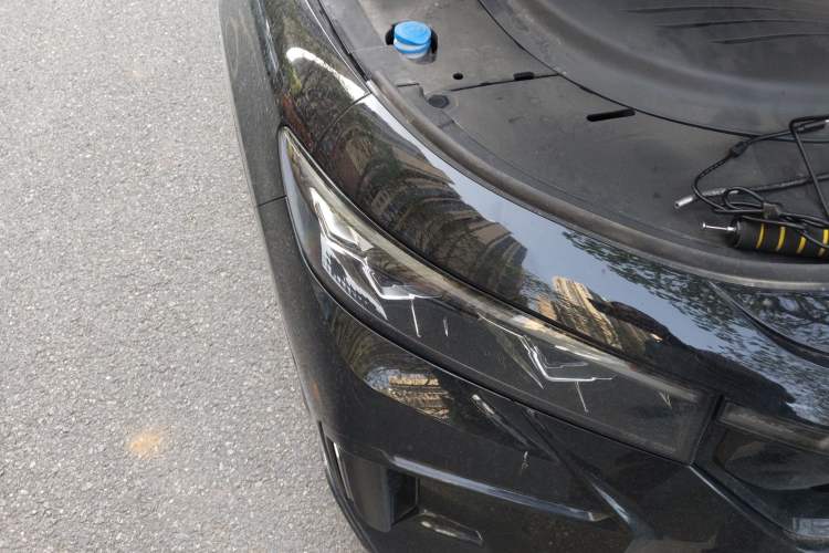 Used VOYAH FREE 2024 Ultra-Long Range Intelligent Driving Version Right Front Headlight