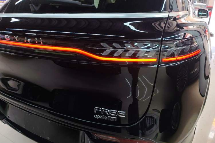 Used VOYAH FREE 2024 Ultra-Long Range Intelligent Driving Version Right Rear Taillight