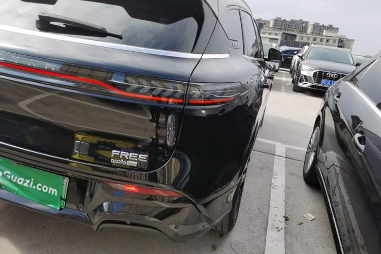 Used VOYAH FREE 2024 Ultra-Long Range Intelligent Driving Version Right Rear Taillight