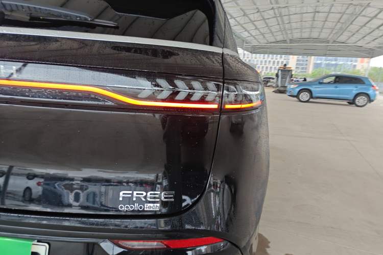 Used VOYAH FREE 2024 Ultra-Long Range Intelligent Driving Version Right Rear Taillight