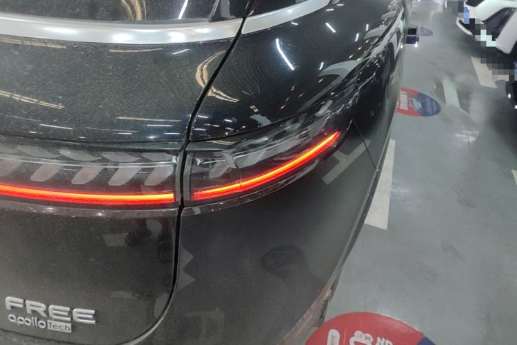 Used VOYAH FREE 2024 Ultra-Long Range Intelligent Driving Version Right Rear Taillight