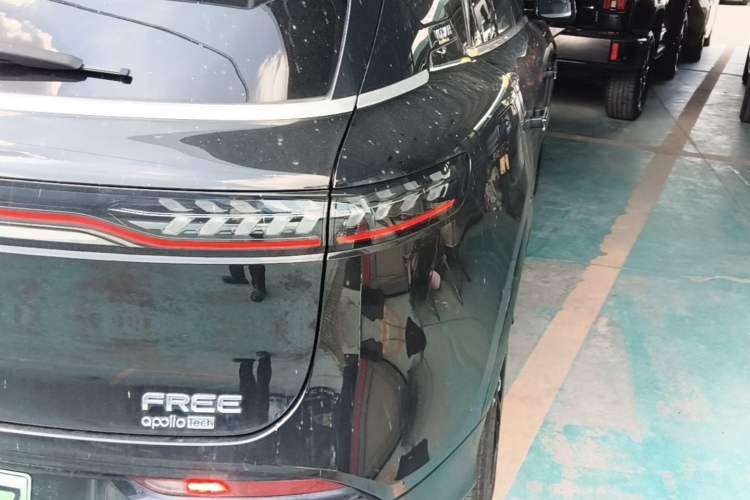Used VOYAH FREE 2024 Ultra-Long Range Intelligent Driving Version Right Rear Taillight