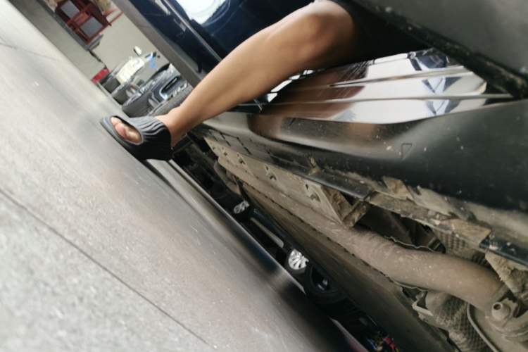 Used VOYAH FREE 2024 Ultra-Long Range Intelligent Driving Version Right Side Sill