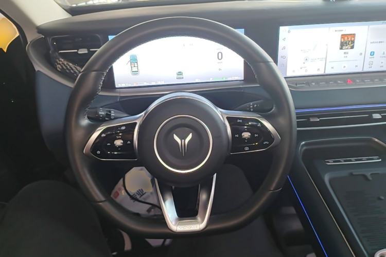 Used VOYAH FREE 2024 Ultra-Long Range Intelligent Driving Version Steering Wheel