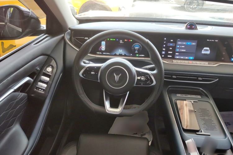 Used VOYAH FREE 2024 Ultra-Long Range Intelligent Driving Version Steering Wheel