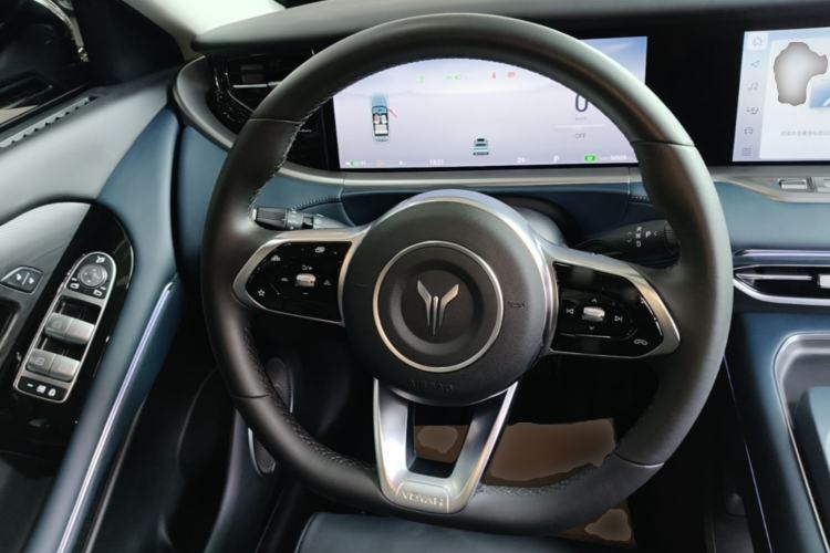 Used VOYAH FREE 2024 Ultra-Long Range Intelligent Driving Version Steering Wheel