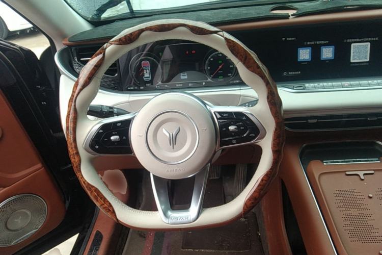Used VOYAH FREE 2024 Ultra-Long Range Intelligent Driving Version Steering Wheel
