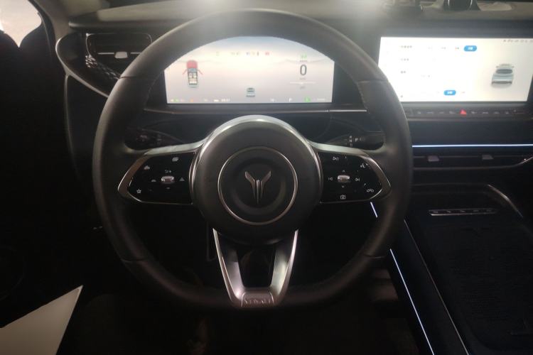 Used VOYAH FREE 2024 Ultra-Long Range Intelligent Driving Version Steering Wheel
