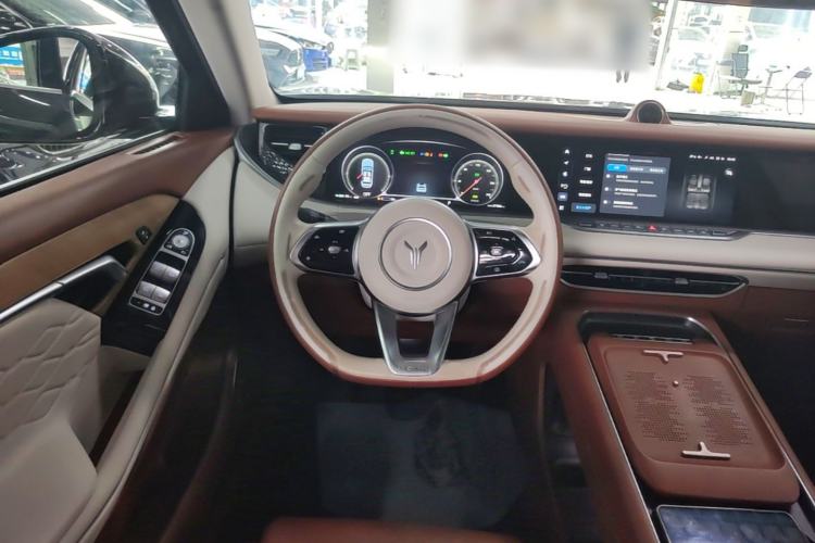 Used VOYAH FREE 2024 Ultra-Long Range Intelligent Driving Version Steering Wheel