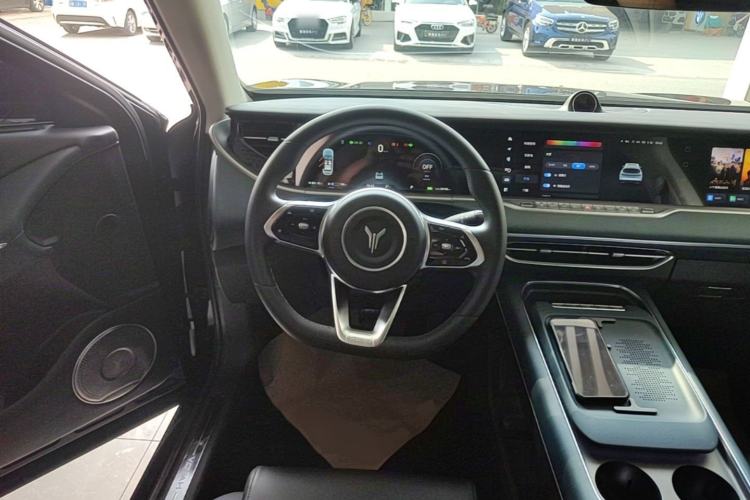 Used VOYAH FREE 2024 Ultra-Long Range Intelligent Driving Version Steering Wheel