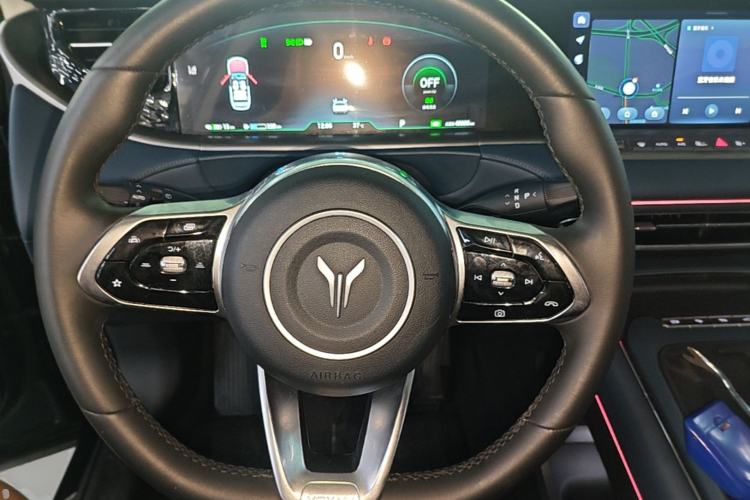 Used VOYAH FREE 2024 Ultra-Long Range Intelligent Driving Version Steering Wheel
