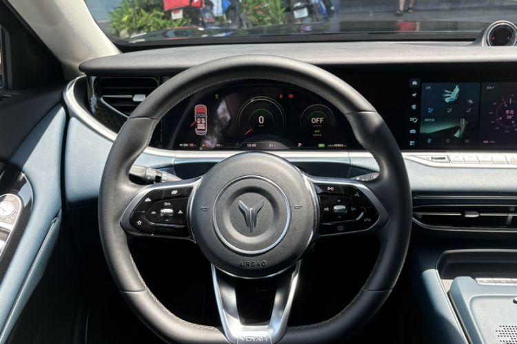 Used VOYAH FREE 2024 Ultra-Long Range Intelligent Driving Version Steering Wheel