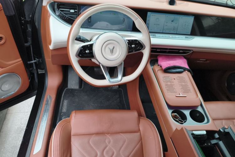 Used VOYAH FREE 2024 Ultra-Long Range Intelligent Driving Version Steering Wheel