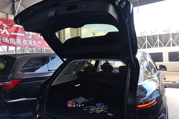 Used VOYAH FREE 2024 Ultra-Long Range Intelligent Driving Version Trunk
