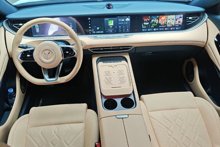 Used VOYAH FREE 2024 Ultra-Long Range Intelligent Driving Version Center Console