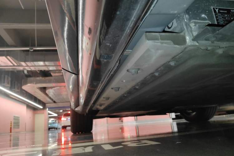 Used VOYAH FREE 2024 Ultra-Long Range Intelligent Driving Version Chassis Rear Left