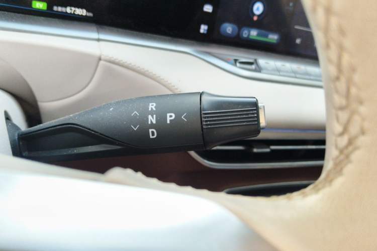 Used VOYAH FREE 2024 Ultra-Long Range Intelligent Driving Version Gear Lever