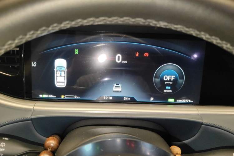 Used VOYAH FREE 2024 Ultra-Long Range Intelligent Driving Version Instrument Cluster