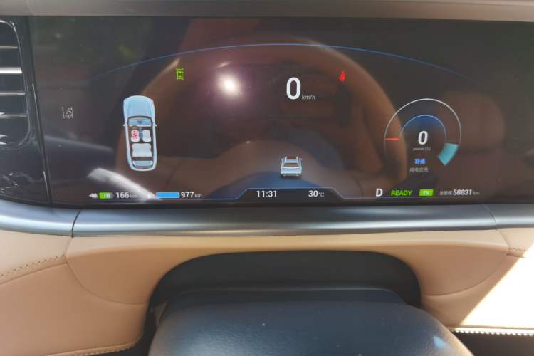 Used VOYAH FREE 2024 Ultra-Long Range Intelligent Driving Version Instrument Cluster