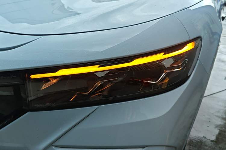 Used VOYAH FREE 2024 Ultra-Long Range Intelligent Driving Version Left Front Headlight