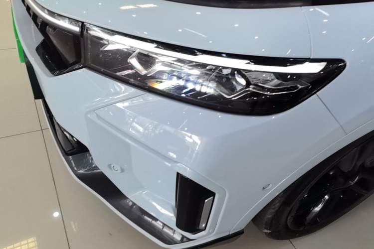Used VOYAH FREE 2024 Ultra-Long Range Intelligent Driving Version Left Front Headlight