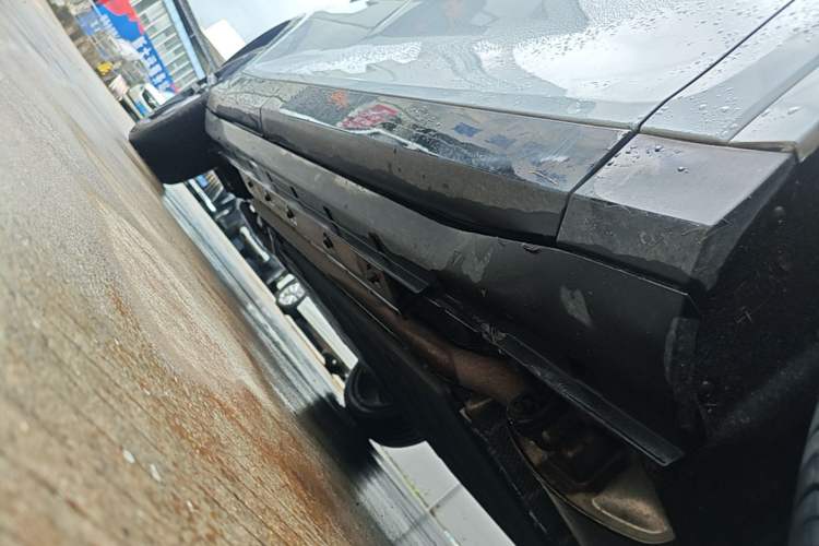 Used VOYAH FREE 2024 Ultra-Long Range Intelligent Driving Version Right Side Sill