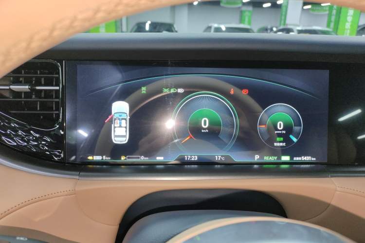 Used VOYAH FREE 2024 Ultra-Long Range Intelligent Driving Version Instrument Cluster