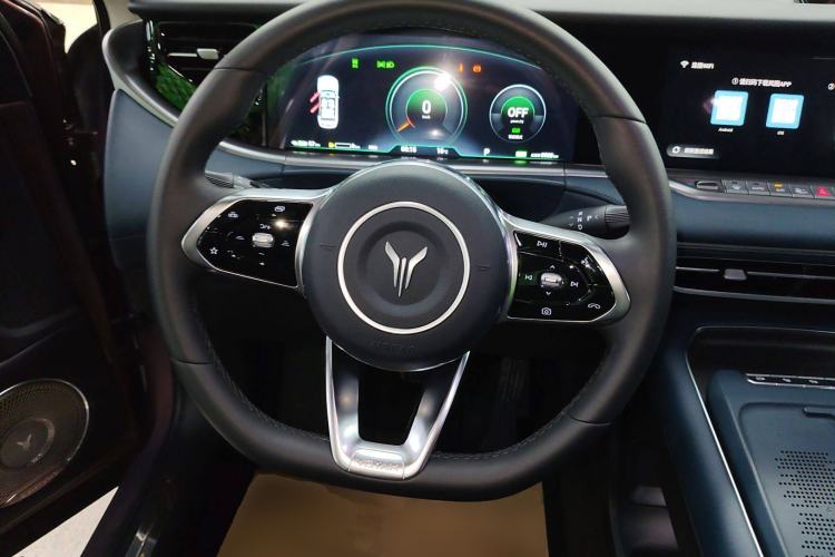 Used VOYAH FREE 2024 Ultra-Long Range Intelligent Driving Version Steering Wheel