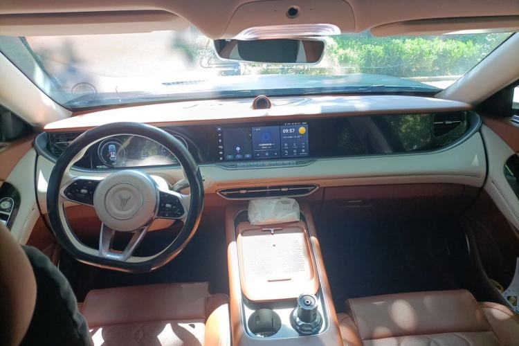 Used VOYAH FREE 2024 Ultra-Long Range Intelligent Driving Version Center Console