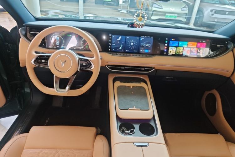 Used VOYAH FREE 2024 Ultra-Long Range Intelligent Driving Version Center Console