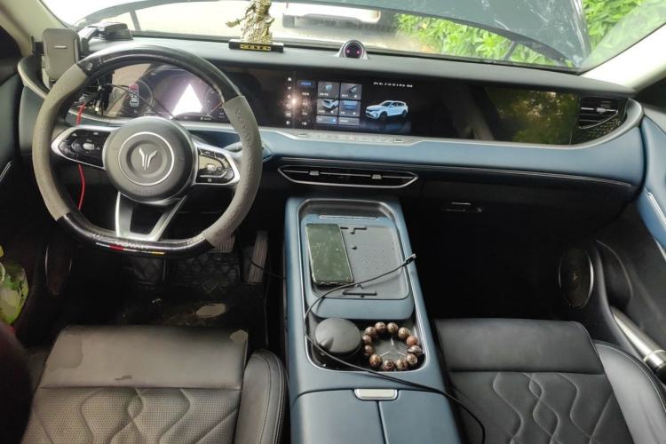 Used VOYAH FREE 2024 Ultra-Long Range Intelligent Driving Version Center Console