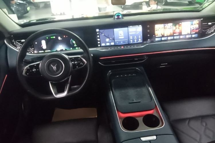 Used VOYAH FREE 2024 Ultra-Long Range Intelligent Driving Version Center Console