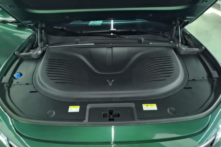Used VOYAH FREE 2024 Ultra-Long Range Intelligent Driving Version Engine Bay