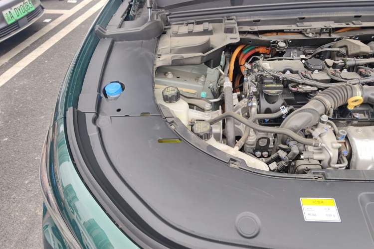 Used VOYAH FREE 2024 Ultra-Long Range Intelligent Driving Version Engine Bay Right