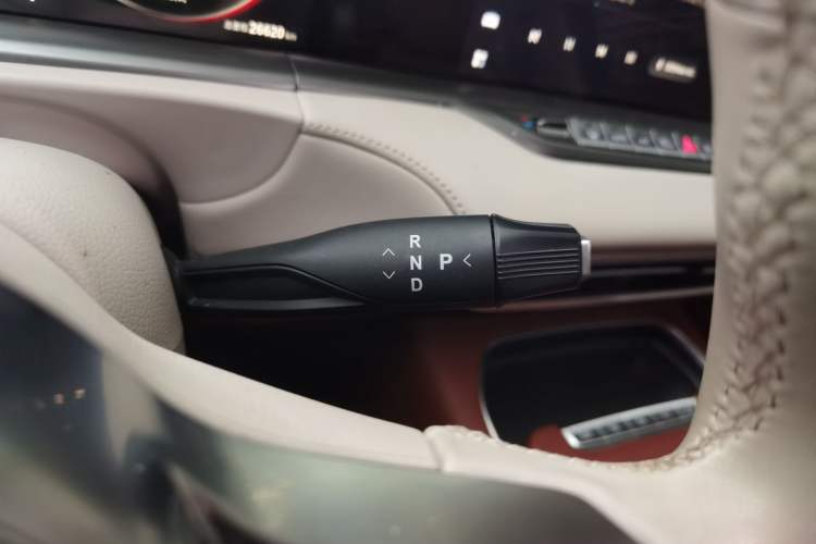 Used VOYAH FREE 2024 Ultra-Long Range Intelligent Driving Version Gear Lever