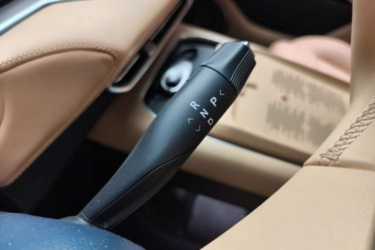 Used VOYAH FREE 2024 Ultra-Long Range Intelligent Driving Version Gear Lever