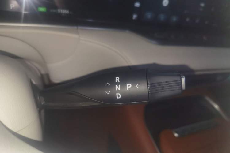 Used VOYAH FREE 2024 Ultra-Long Range Intelligent Driving Version Gear Lever