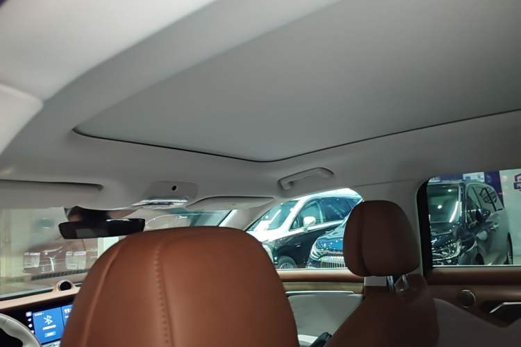 Used VOYAH FREE 2024 Ultra-Long Range Intelligent Driving Version Headliner
